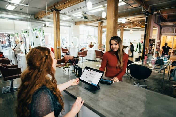 Illustration of encouraging customers to leave feedback